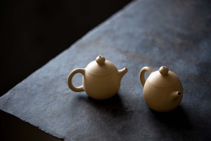 jianshui-zitao-mini-dragon-egg-teapot-white-10-19-1