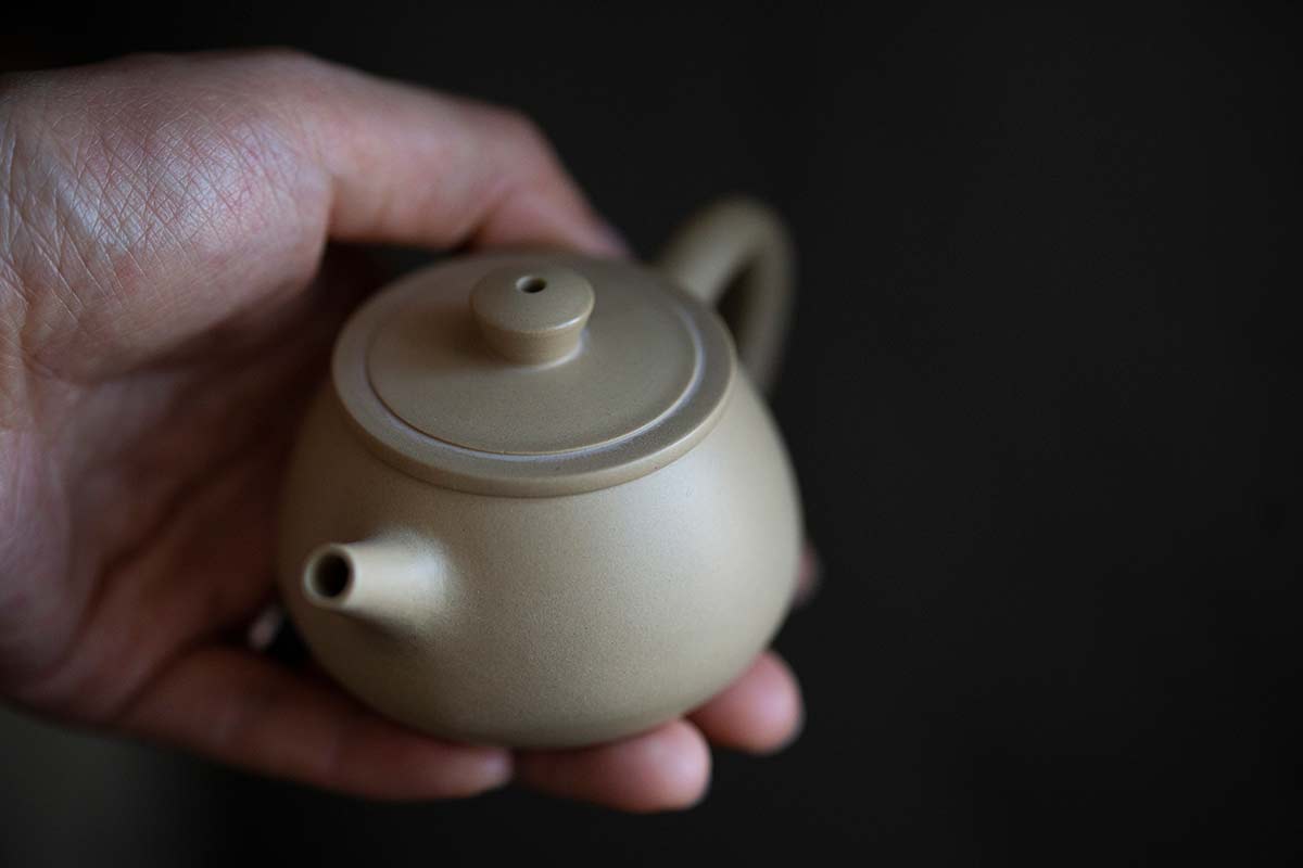 jianshui zitao mini shipiao teapot white 10 19 2 | BITTERLEAF TEAS jianshui zitao mini shipiao teapot white 10 19 2 | BITTERLEAF TEAS