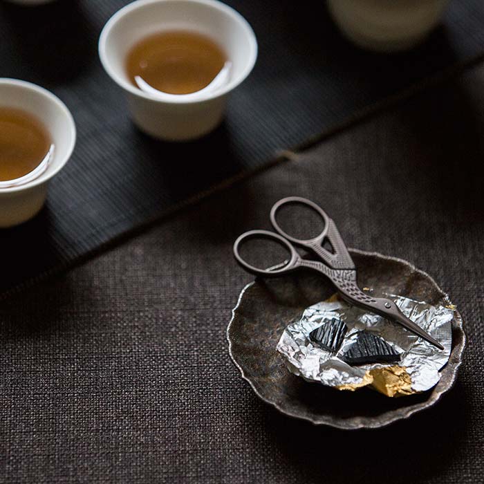 Yiwu Raw Puer Cha Gao Tea Paste
