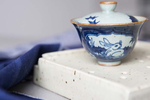 Rabbit Qinghua Gaiwan