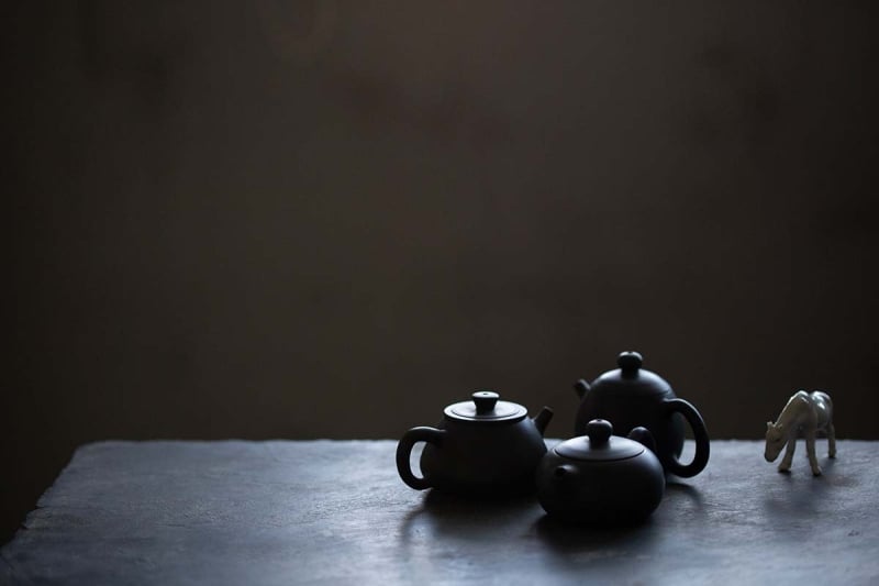 Jianshui Zitao Purple Clay Mini Teapots - Black