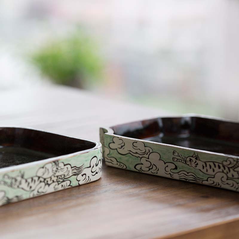 flying cat tea tray 8 | BITTERLEAF TEAS