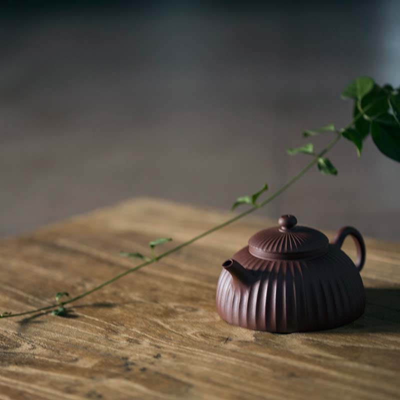 half-moon-yixing-zini-teapot-1