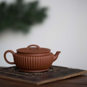 broad-yixing-zhuni-sculpted-teapot-6