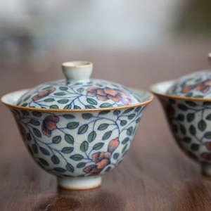 secret-garden-handpainted-qinghua-gaiwan-2