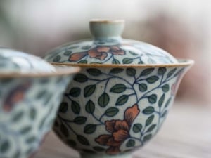 secret garden handpainted qinghua gaiwan 5 | BITTERLEAF TEAS