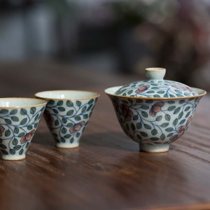 Secret Garden Qinghua Hand Painted Teacup