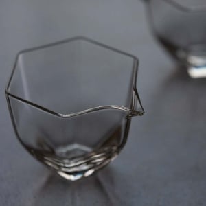 hex-glass-fair-cup-10