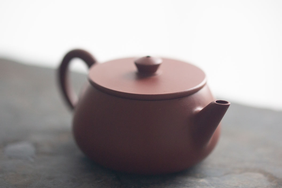 plinth chaozhou clay teapot 2 2 | BITTERLEAF TEAS plinth chaozhou clay teapot 2 2 | BITTERLEAF TEAS