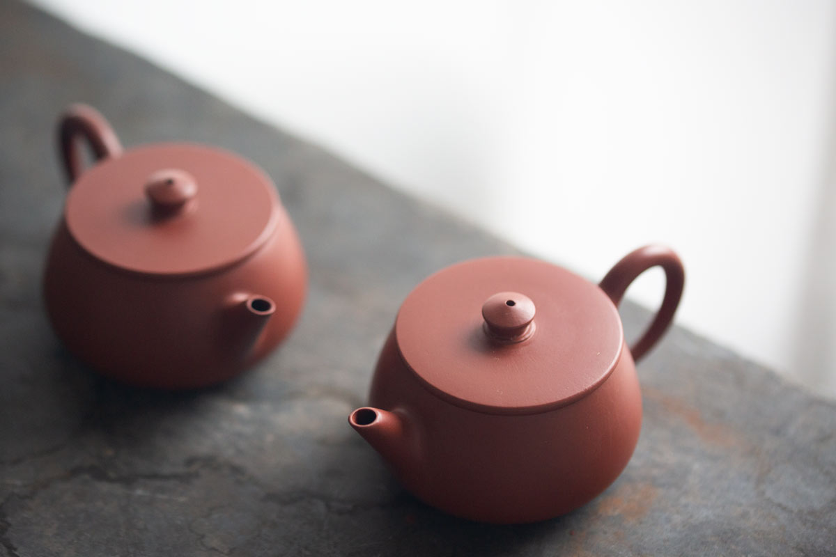 plinth chaozhou clay teapot 2 4 | BITTERLEAF TEAS plinth chaozhou clay teapot 2 4 | BITTERLEAF TEAS