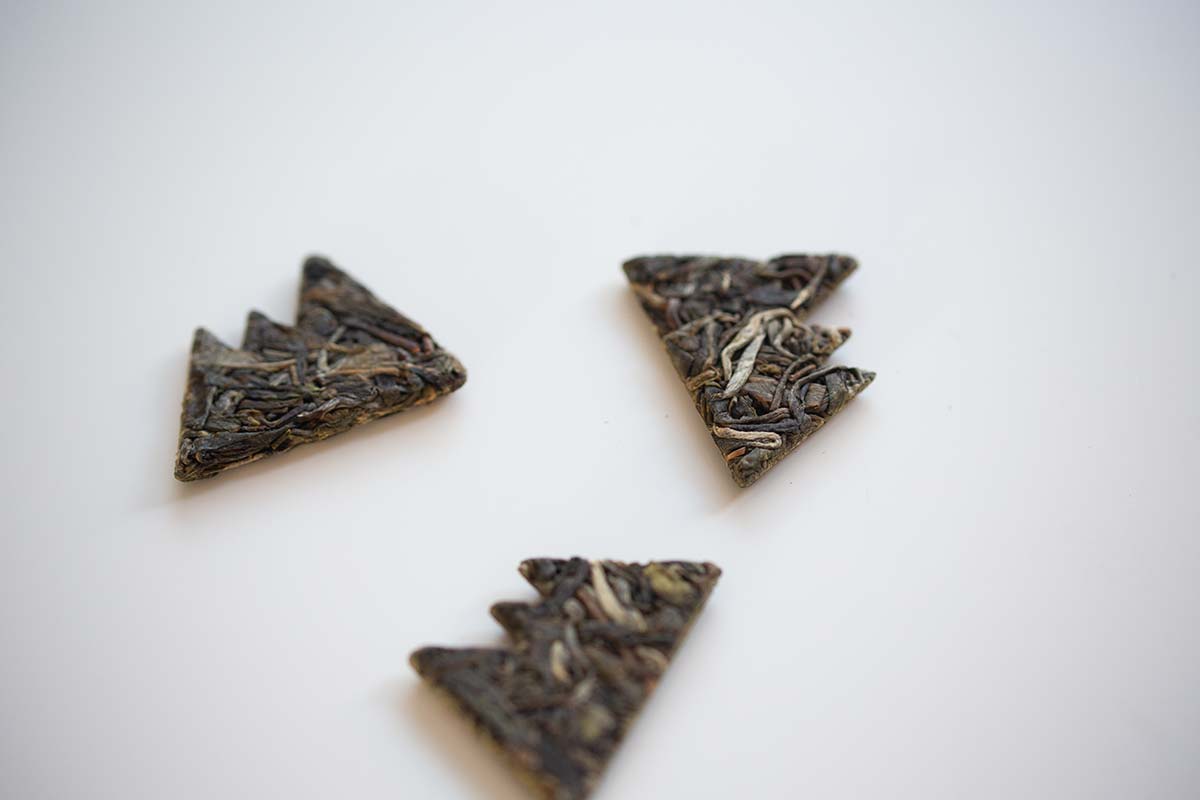 little mountain bloom 2020 jingmai raw puer 4 | BITTERLEAF TEAS little mountain bloom 2020 jingmai raw puer 4 | BITTERLEAF TEAS