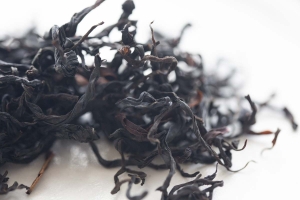 chocolate-flower-peach-2021-dianhong-black-tea-4