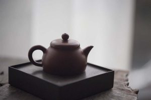 Mini Half Moon Zhuni Yixing Zisha Teapot