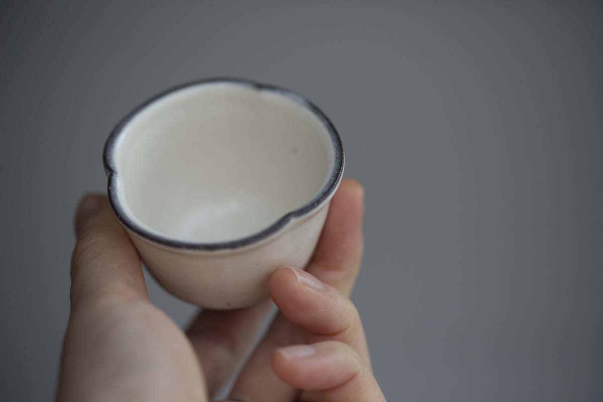 white night clover teacup 7 | BITTERLEAF TEAS white night clover teacup 7 | BITTERLEAF TEAS