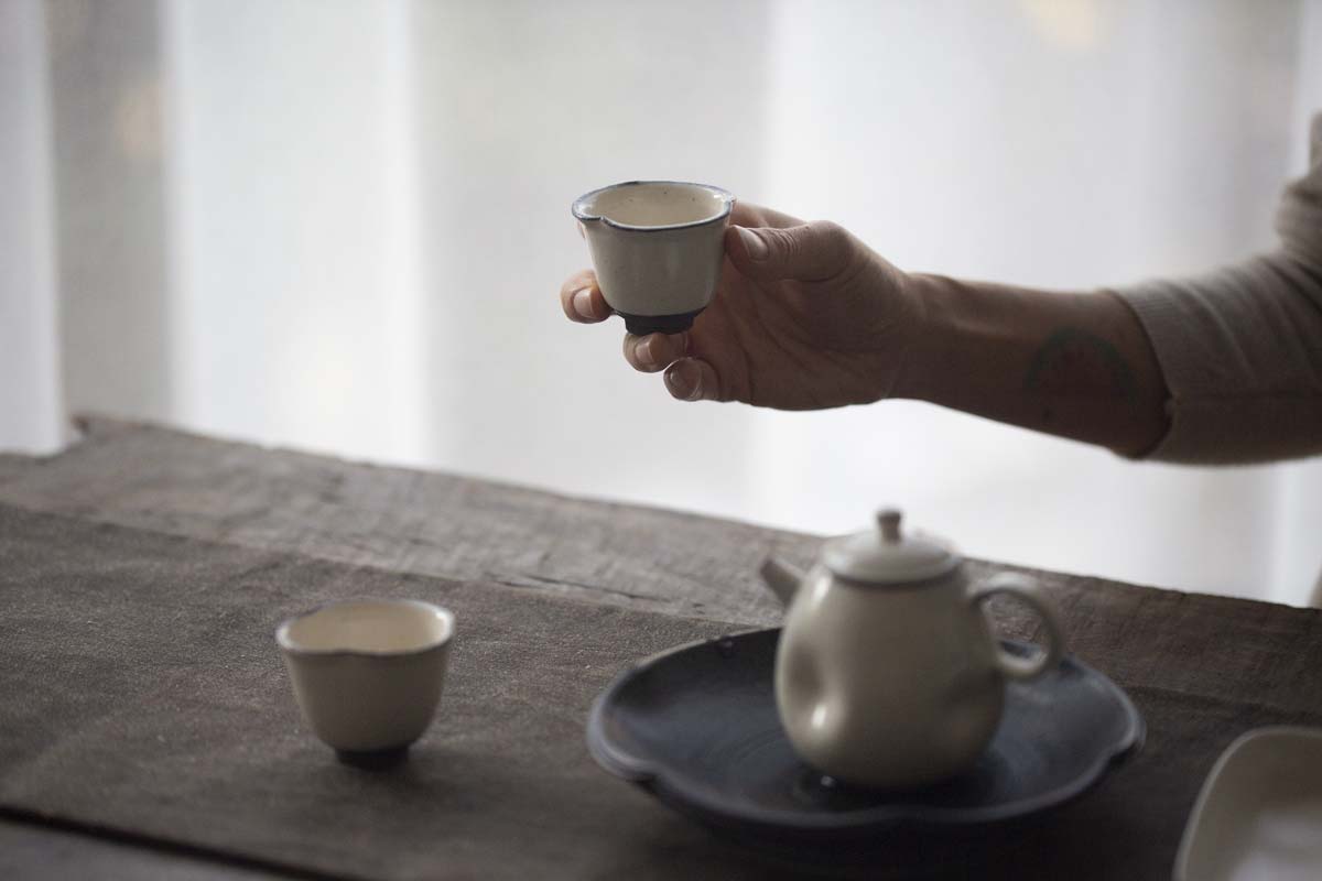 white night clover teacup 9 | BITTERLEAF TEAS white night clover teacup 9 | BITTERLEAF TEAS