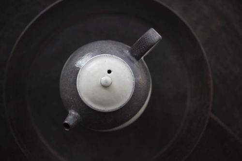 White Night Half Half Teapot - Image 3