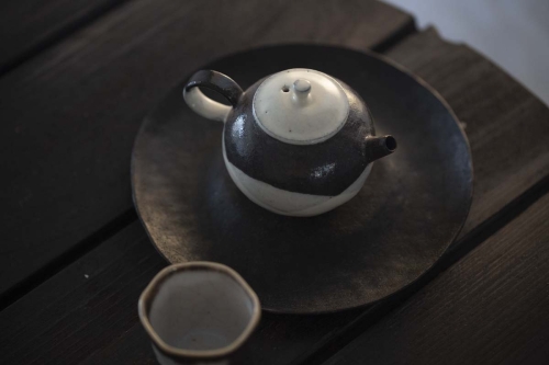 White Night Half Half Teapot - Image 9