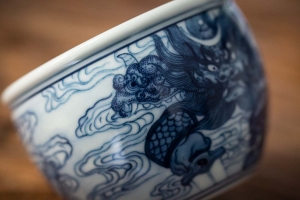 qinghua-handpainted-zhongkui-teacup-3