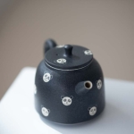 guangs-sketchbook-panda-dot-teapot-small-3