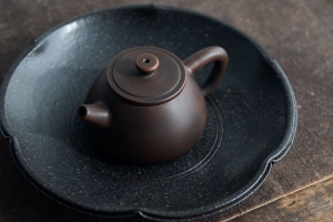 Jianshui Zitao Purple Clay Mini Teapots - Chocolate