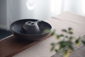 niugai-shipiao-yixing-zisha-teapot-4