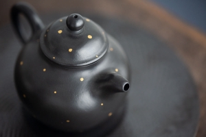 qiushui-huanyuan-zhuni-yixing-zisha-teapot-11