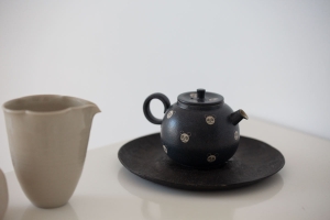 Guang's Sketchbook Round Teapot with Small Panda Dots