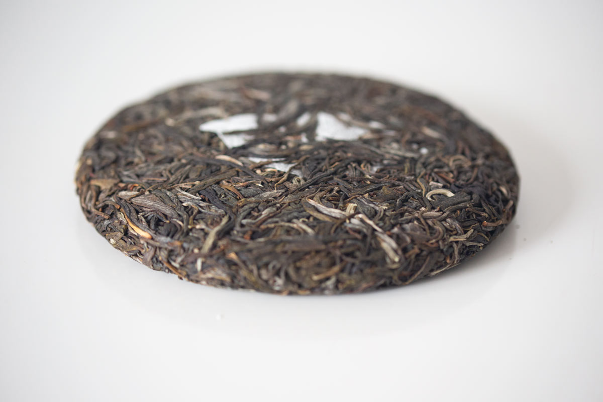natural habitat 2022 huazhuliangzi raw puer 6 | BITTERLEAF TEAS