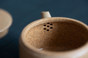 hanwa-huangjin-duanni-yixing-zisha-teapot-11