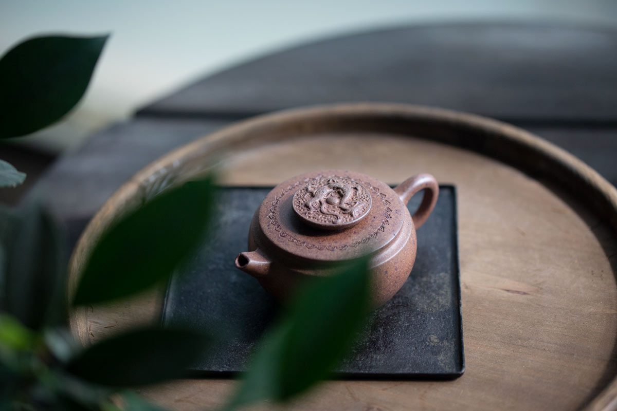 panlong-yixing-lao-zini-clay-teapot-6