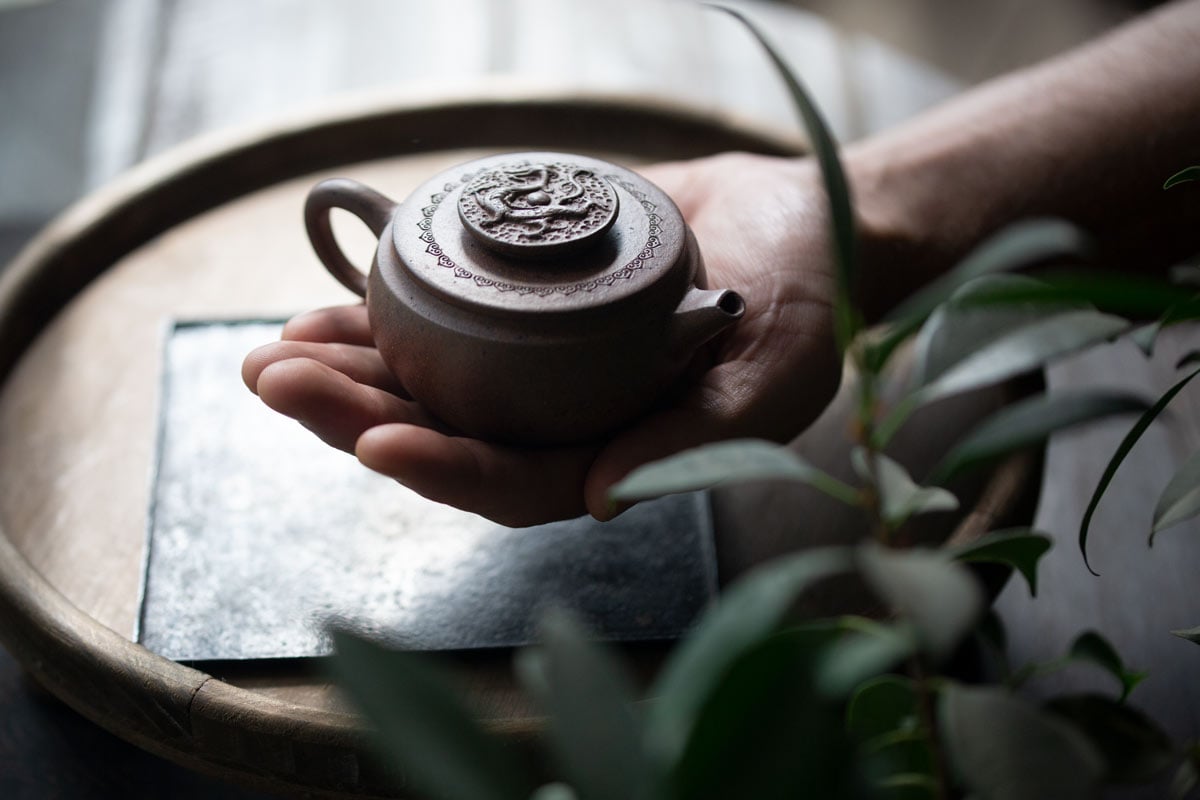 panlong-yixing-lao-zini-clay-teapot-9