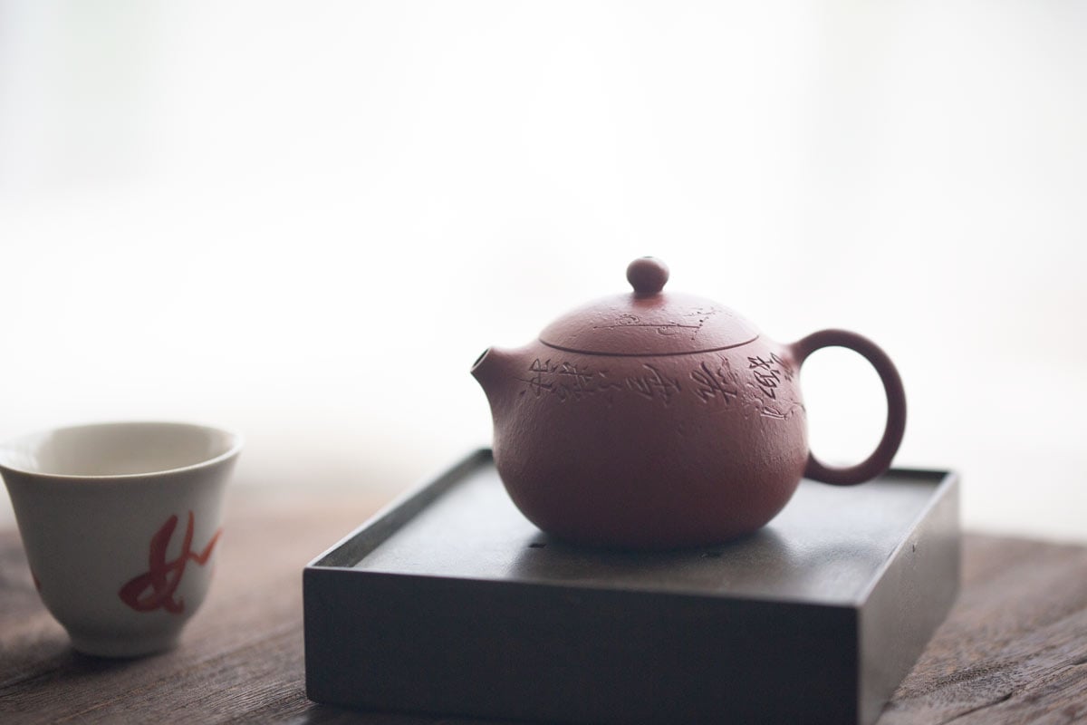 xiaomeihua-xishi-yixing-zhuni-clay-teapot-1