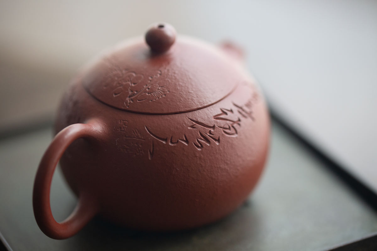 xiaomeihua-xishi-yixing-zhuni-clay-teapot-3