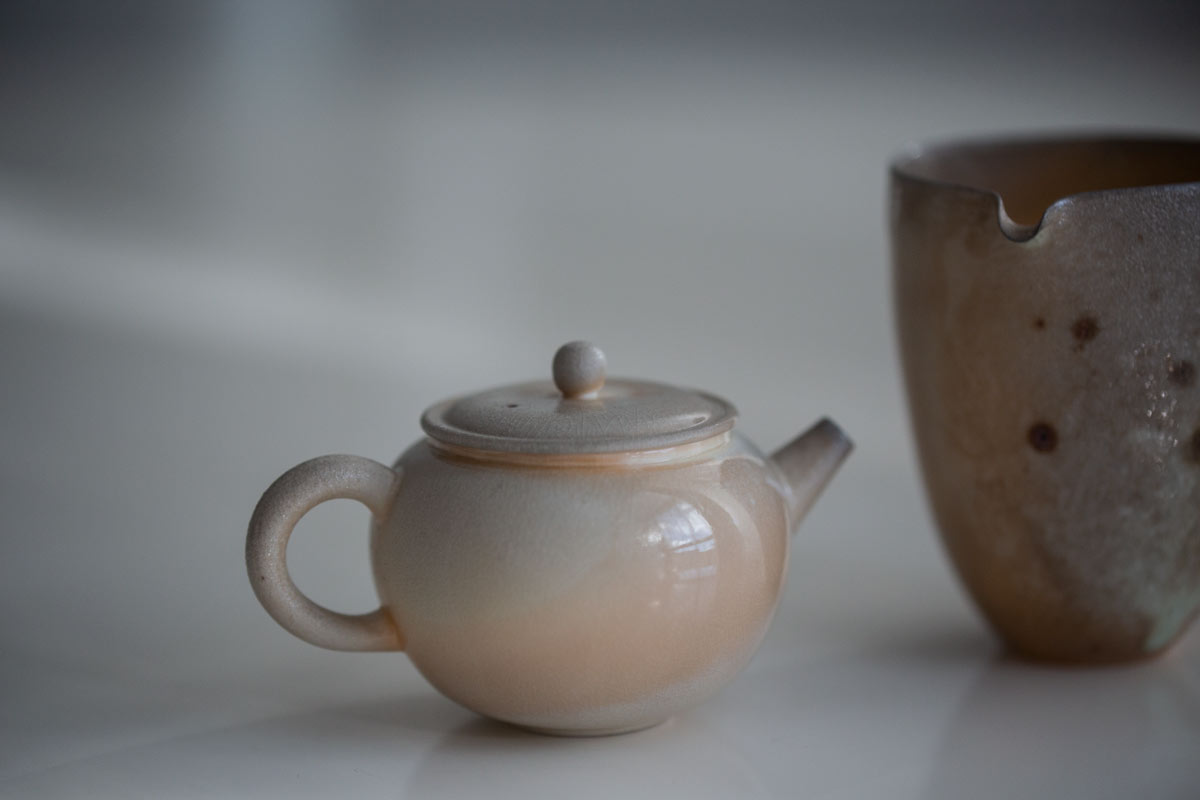 aurora-wood-fired-yuan-teapot-21