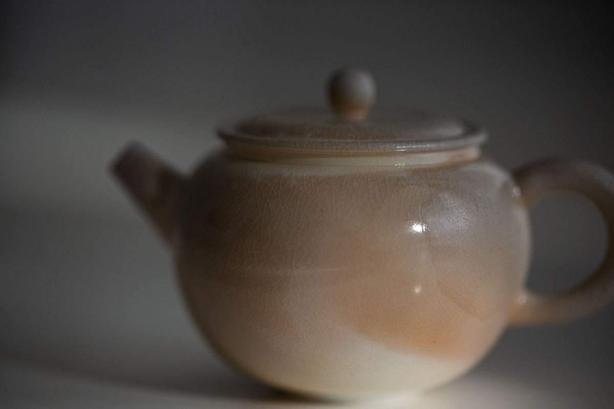 aurora-wood-fired-yuan-teapot-3