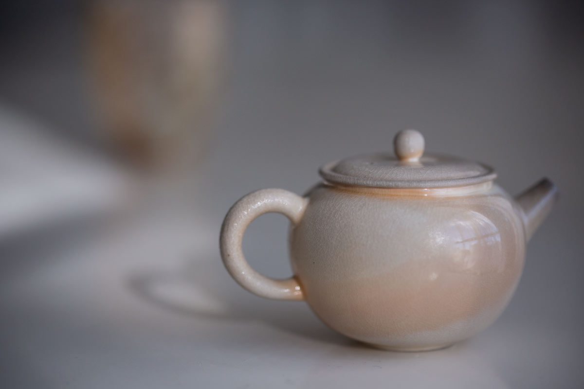 aurora-wood-fired-yuan-teapot-9