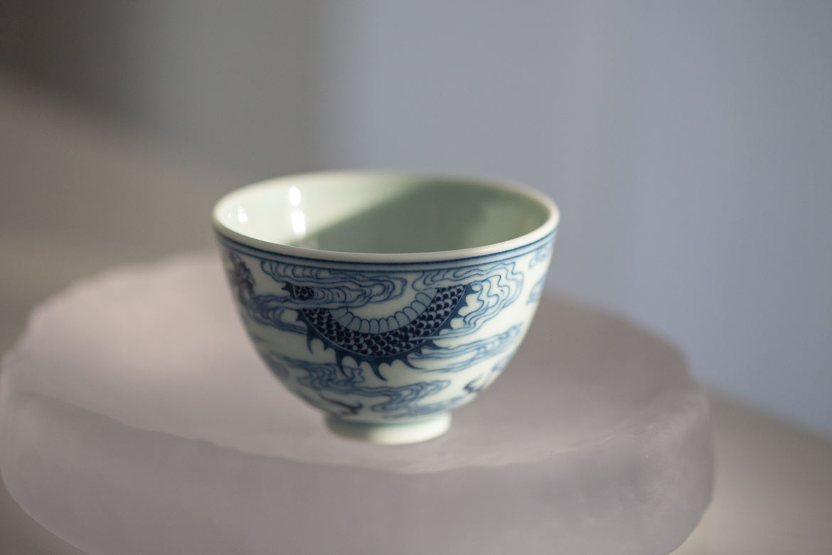 mythical-qinghua-teacup-chicken-heart-dragon-3