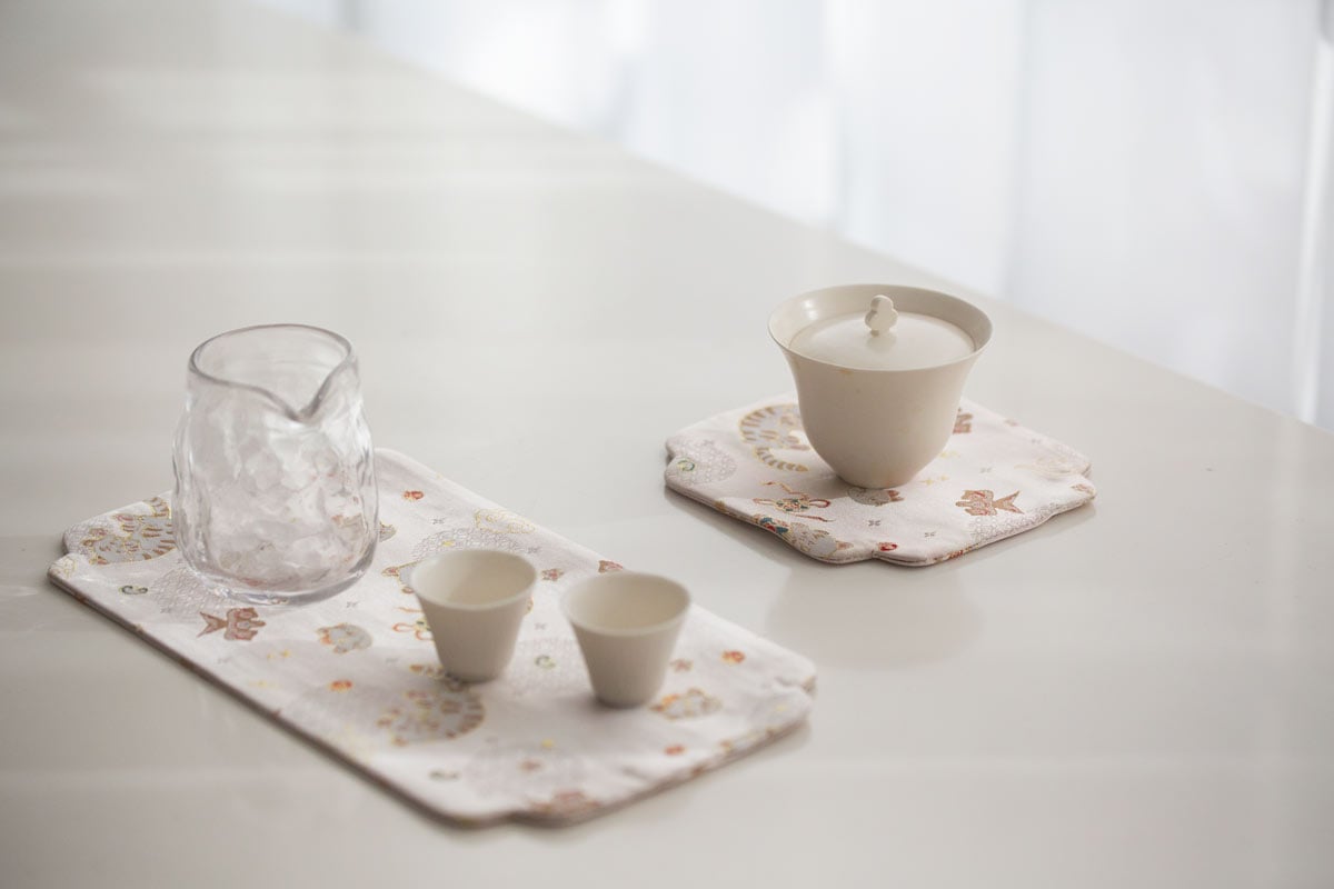 brocade table run 15 15 8 | BITTERLEAF TEAS