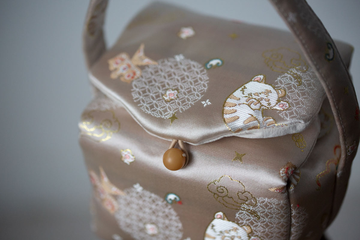 brocade teaware pouch lg 11 22 13 | BITTERLEAF TEAS