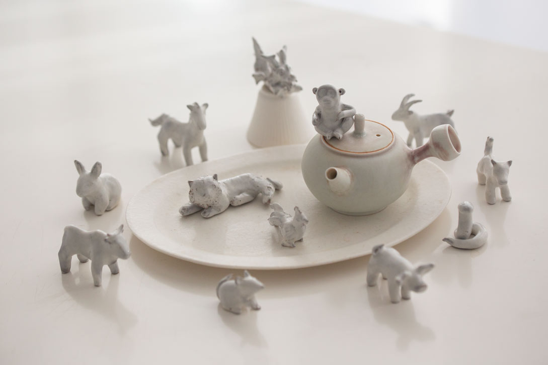 great race tea pet white 1 | BITTERLEAF TEAS