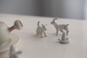 great-race-tea-pet-white-4