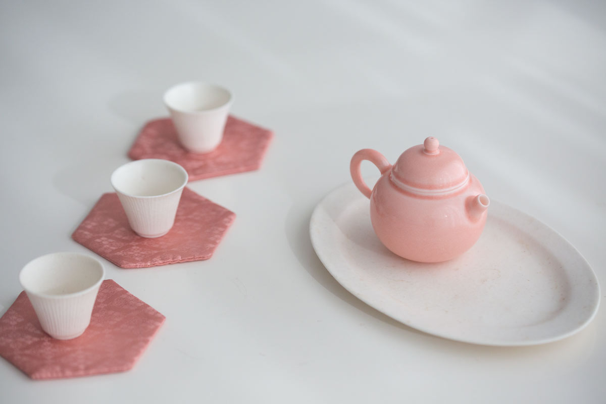 lucid-blush-teapot-2
