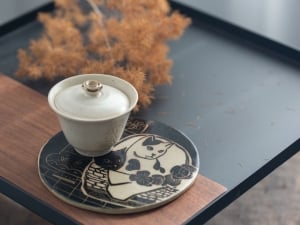 howards imaginary world tea tray 7 | BITTERLEAF TEAS