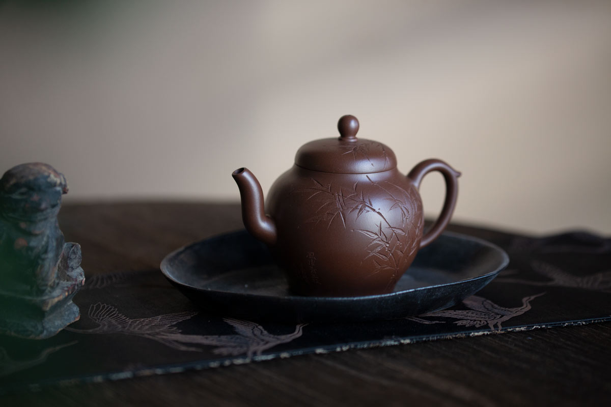 lao-zini-goazhu-yixing-zisha-teapot-1