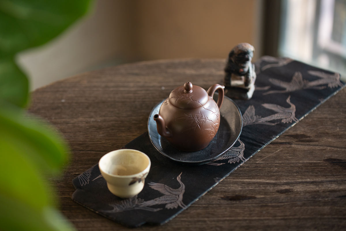 lao-zini-goazhu-yixing-zisha-teapot-10