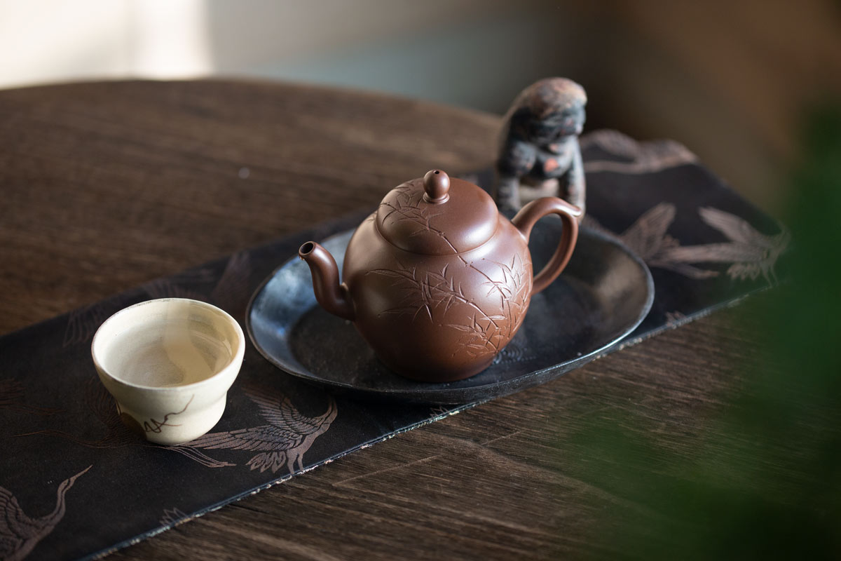 lao-zini-goazhu-yixing-zisha-teapot-6