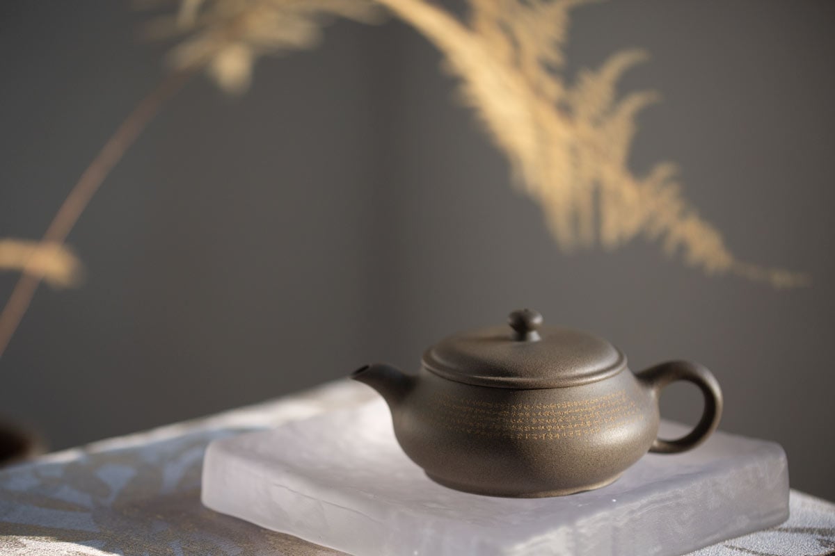 minglu-weike-qinghui-duanni-yixing-zisha-teapot-11