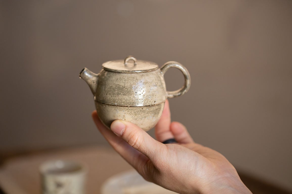 terra-light-tall-teapot-8