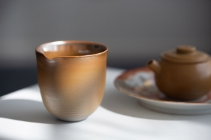 ivory-wood-fired-jianshui-zitao-gongdaobei-3