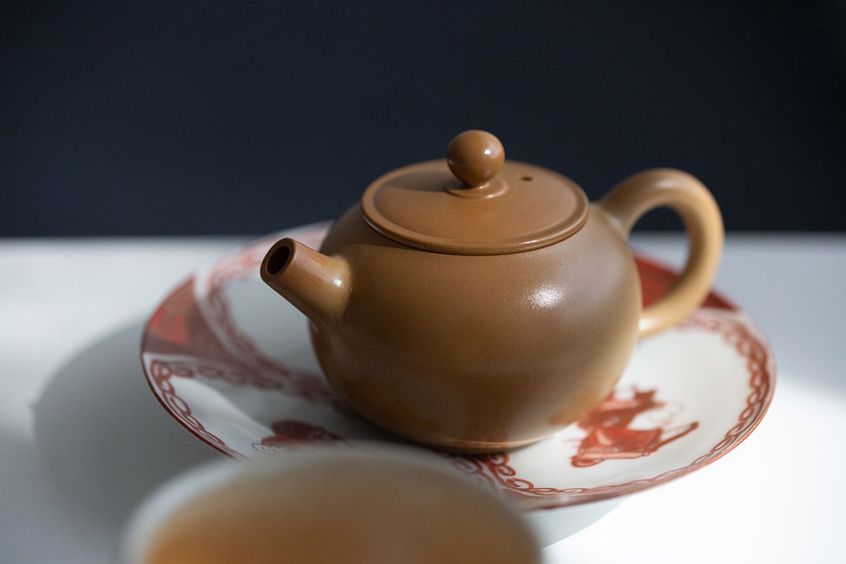 ivory-wood-fired-jianshui-zitao-teapot-qiu-3